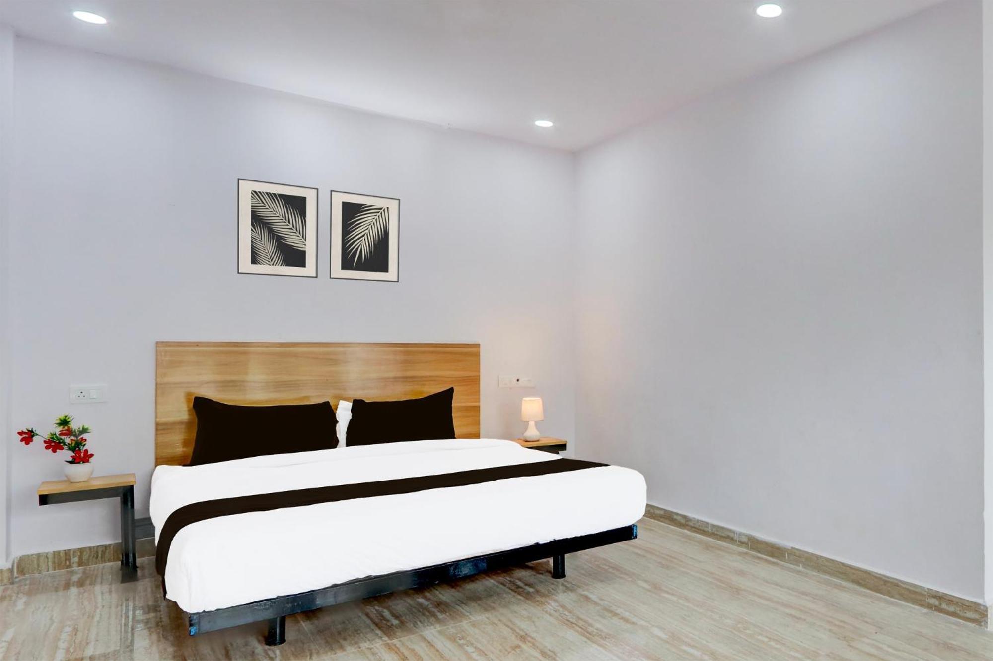 Hotel O Living Tree In Hyderabad Eksteriør billede